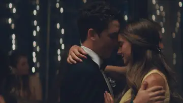 Zasłona do filmu "Cudowne tu i teraz" #272930