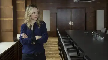 Zasłona do filmu "Bardzo poszukiwany człowiek" #1007447