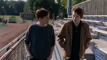 Zasłona do filmu "Głośniej od bomb" #398856