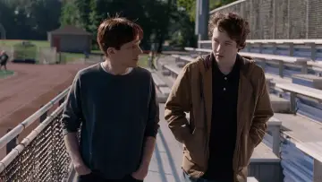 Zasłona do filmu "Głośniej od bomb" #398865