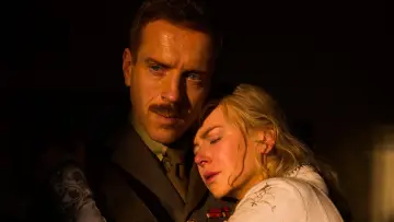 Zasłona do filmu "Królowa pustyni" #428470