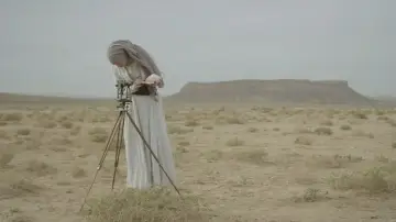 Zasłona do filmu "Królowa pustyni" #428473