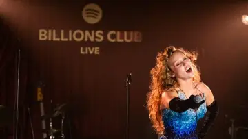 Zasłona do filmu "Billions Club Live with Miley Cyrus: A Concert Film" #871944