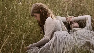 Zasłona do filmu "Rozważna i romantyczna" #1828585