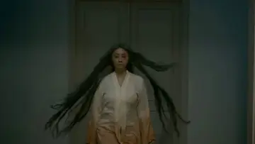 Zasłona do filmu "Kang Solah (From Kang Mak) x Nenek Gayung" #636101