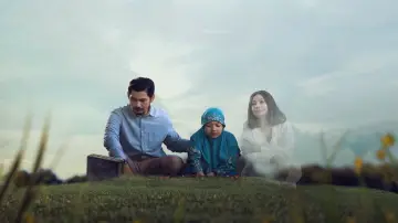 Zasłona do filmu "Lebih Dari Selamanya" #700926