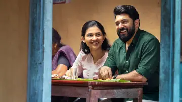 Zasłona do filmu "ബെത്‌ലഹേം കുടുംബ യൂണിറ്റ്" #1638848