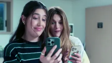 Zasłona do filmu "Roommates" #830397