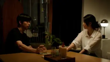 Zasłona do filmu "흐린 창문 너머의 누군가" #1623741