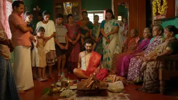 Zasłona do filmu "ಸು ಫ್ರಮ್ ಸೊ" #871778