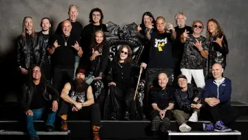 Zasłona do filmu "Back to the Beginning: Ozzy