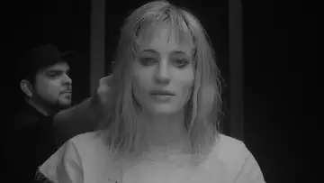 Zasłona do filmu "Violeta Rauch" #1525250