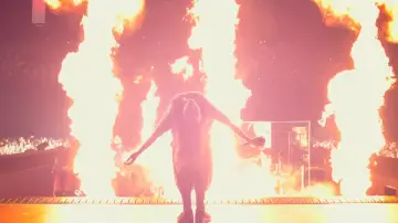 Zasłona do filmu "Billie Eilish - Hit Me Hard and Soft: The Tour (Live in 3D)" #816339