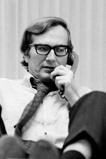 Plakat do filmu "Zatajone: Seymour Hersh na tropie prawdy" #591638