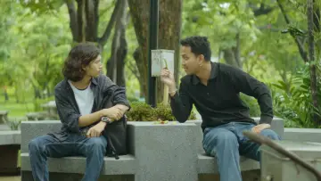 Zasłona do filmu "รอยเลือดแลผืนผ้า" #775162