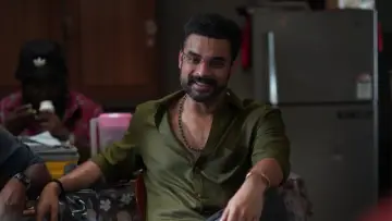Zasłona do filmu "അതിരടി" #816277