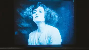 Zasłona do filmu "Elvira Notari: Oltre il silenzio" #699824