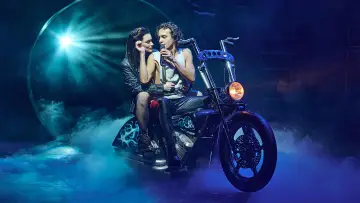 Zasłona do filmu "Bat Out of Hell: The Musical" #692074