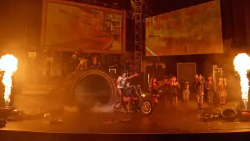 Zasłona do filmu "Bat Out of Hell: The Musical" #692078