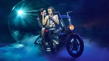Zasłona do filmu "Bat Out of Hell: The Musical" #692081
