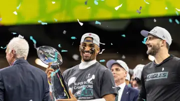 Zasłona do filmu "Super Bowl Champions: The 2024 Philadelphia Eagles" #980985