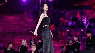 Zasłona do filmu "2024 IU HEREH WORLD TOUR CONCERT ENCORE：THE WINNING" #703245