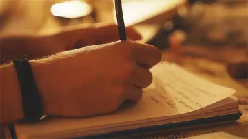 Zasłona do filmu "Kırağı Tutmuş Yaprak" #776773