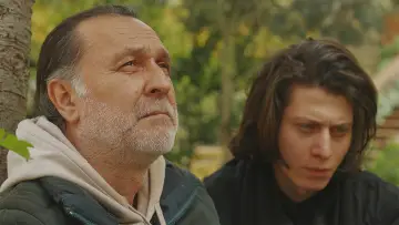 Zasłona do filmu "Kırağı Tutmuş Yaprak" #776794