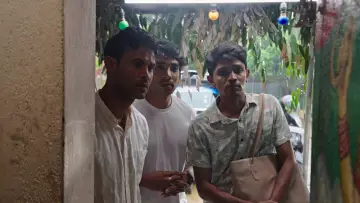Zasłona do filmu "මෝඩ තරිඳු" #903594