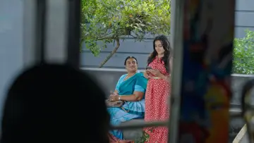 Zasłona do filmu "මෝඩ තරිඳු" #903599