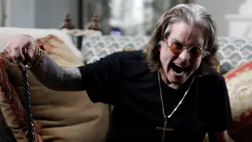 Zasłona do filmu "Sharon & Ozzy Osbourne: Coming Home" #1649657
