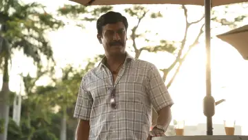 Zasłona do filmu "கார்மேனி செல்வம்" #844196