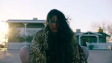 Frankie, Maniac Woman