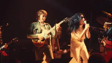 Zasłona do filmu "Power to the People: John & Yoko Live in NYC" #819293