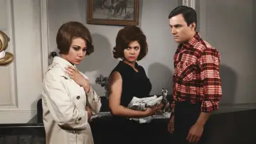 Zasłona do filmu "İlk Aşkım" #743283