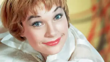 Zasłona do filmu "Shirley MacLaine, comme un torrent" #769534