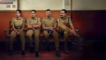 Zasłona do filmu "പ്രഥമ ദൃഷ്ട്യാ കുറ്റക്കാർ" #1862335
