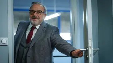 Zasłona do filmu "Un Bon Patron" #1907621