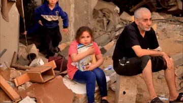Zasłona do filmu "Inside Gaza" #1190718