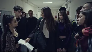 Zasłona do filmu "Domani interrogo" #859617