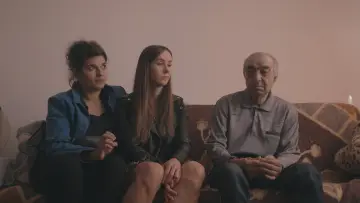 Zasłona do filmu "Una Dintre Noi" #810355