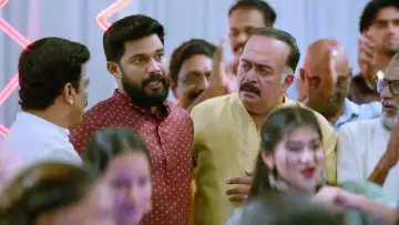 Zasłona do filmu "മധുവിധു" #827970