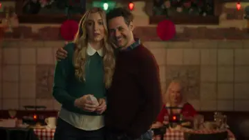 Zasłona do filmu "A Very Merry Breakup" #1863953