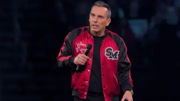 Zasłona do filmu "Sebastian Maniscalco: świat postawiony na głowie" #1852401