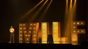 Zasłona do filmu "Rosalie Vaillancourt - MILF" #1191652
