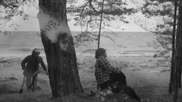 Zasłona do filmu "Es domāju par kaķi" #1894417