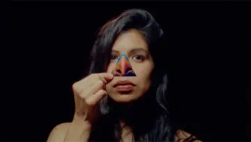 Zasłona do filmu "Nuestro cuerpo es una estrella que se expande" #1816996