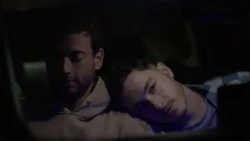 Zasłona do filmu "נעמיד פני חברים" #1156709