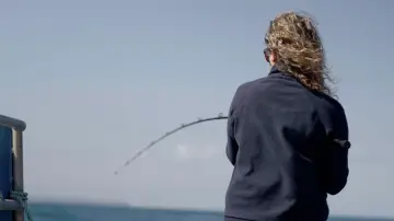 Zasłona do filmu "She Fishes" #971422