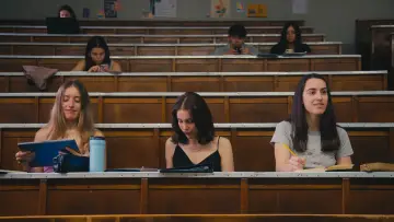 Zasłona do filmu "Asímptota (pilot)" #1151026